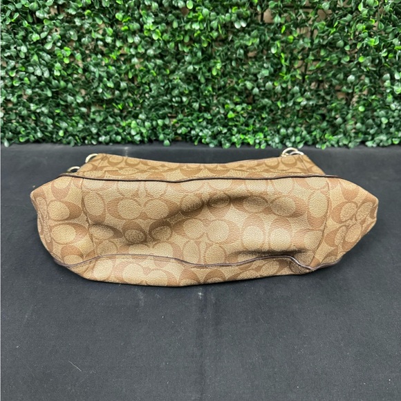 COACH HARLEY HOBO - Picture 4 of 9